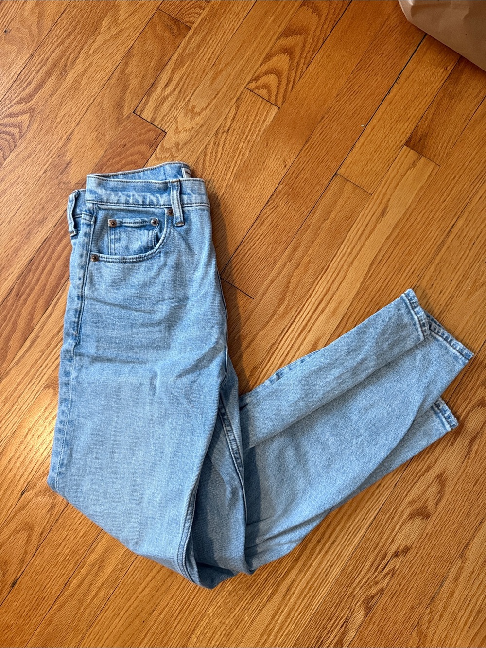 Abercrombie & fitch the ankle straight ultra high rise 26/2